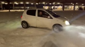 Toyota Vitz 4wd