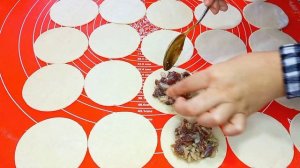 СЪЕДАЮТСЯ ДЕСЯТКАМИ! САМЫЕ ВКУСНЫЕ И САМЫЕ СУПЕР СОЧНЫЕ МАНТЫ?КАК ПРАВИЛЬНО ЛЕПИТЬ МАНТЫ ПО УЗБЕКСК