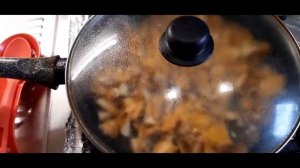 Лисички жаренные в сметане