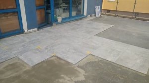 Укладка плитки 60*60.. Наша работа в Польше..
