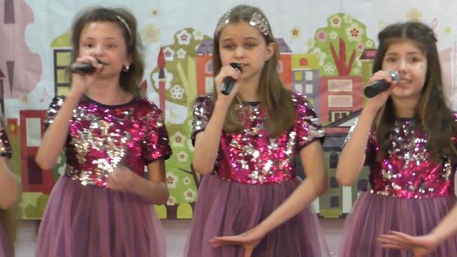 Ансамбль «Смайлики» смотреть онлайн