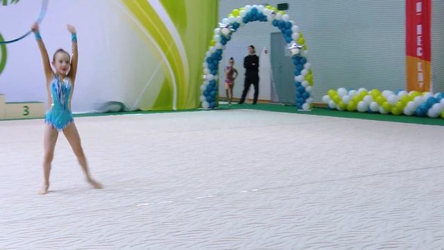 Выступление по художественной гимнастике с обручем Введенской Софии 27.03.2022 смотреть онлайн