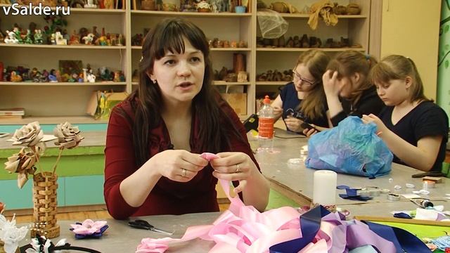 Броши в технике «канзаши» от Натальи Махнёвой смотреть онлайн