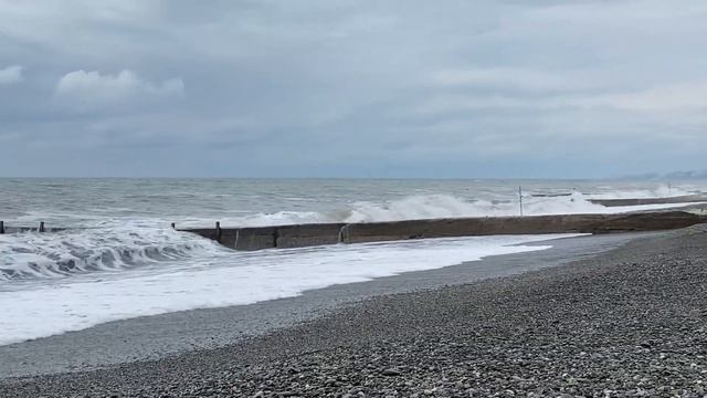 21.11.2023. Погода в Сочи в ноябре. Смотри на Чёрное море каждый день.