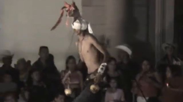 Танцор Яки танцует танец Оленя смотреть онлайн