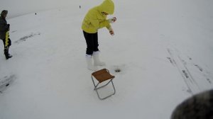 Девушка на рыбалке