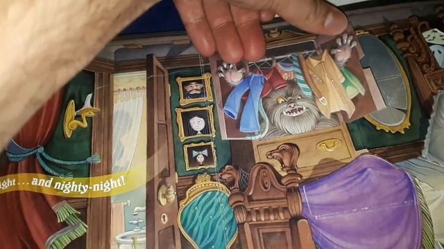 Это ПРИЗРАК! Книжка гляделка (Christopher Santoro) смотреть онлайн