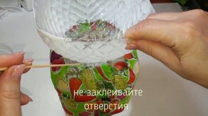 Это можно сделать из большой пластиковой бутылки. Поделки из пластиковых бутылок.