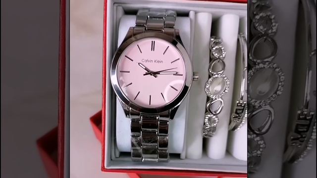 ИЗУМИТЕЛЬНЫЕ ЖЕНСКИЕ ЧАСЫ