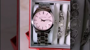 ИЗУМИТЕЛЬНЫЕ ЖЕНСКИЕ ЧАСЫ