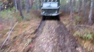 ГАЗ 66 / GAZ 66  едет по твердому болоту