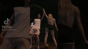 Софа Купер и Вася Алдерсон??Саша Айс? Кирилл Феликс ? в тик ток?