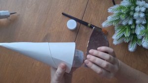 Елка своими руками. Елка из ниток. Новогодний декоро