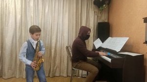 Яшков Пётр, 8 лет, саксофон, И. Шильцева Весёлый чарльстон " Моська и слон"