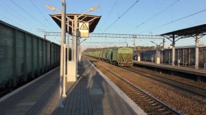 Электровоз ВЛ80С-2003 с грузовым поездом