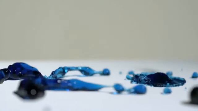 видео ролик на видео обои, живые обои, вода в замедлении смотреть онлайн