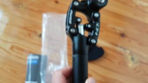 Подседельный штырь SUNTOUR SP12-NCX 31,6 с аммортизатором