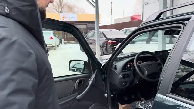 РАССКАЖЕМ О РАЗЛИЧИИ NIVA TRAVEL LUXE И NIVA TRAVEL KHL! смотреть онлайн