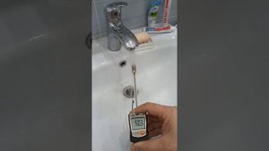 Температура горячей воды в системе прыгает от 49 до 61 градуса (хол вода перекрыта)