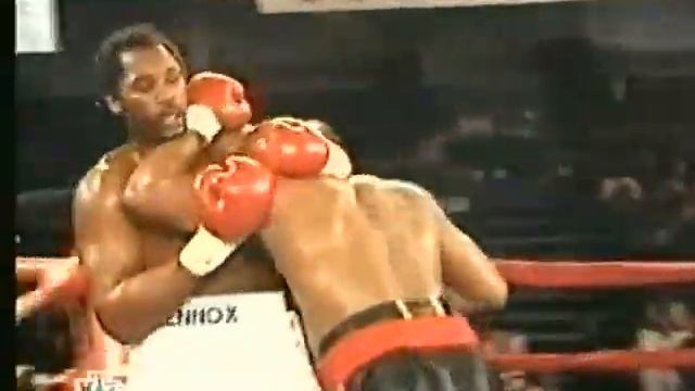 Бокс Ленокс ЛЬюис VS Оливер маккол 2 ( супер тяжелый вес ) . смотреть онлайн