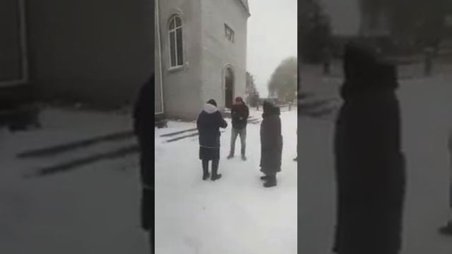 Ей нужно, чтобы её сына, который воевал на стороне Украины и погиб в Бахмуте (!), успели отпеть. смотреть онлайн