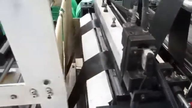 Автоматическая пакетоделательная машина для производства мусорного пакета в рулоне смотреть онлайн