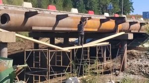 Выездная работа .Пескоструная обработка и покраска моста.