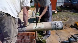 как разрезать рубероид для цоколя..один из видов, в том числе под стены из газосиликата.