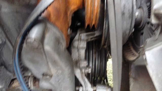 К701 с двигателем Ман замена помпы