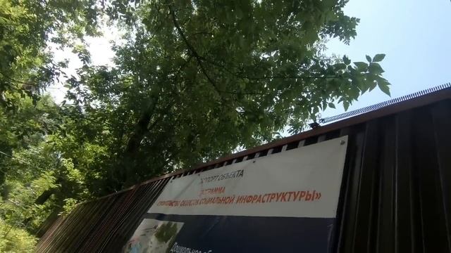 Глава города Королев А. Ходырев отобрал двор у жителей дома по адресу: ул Карла Маркса 12