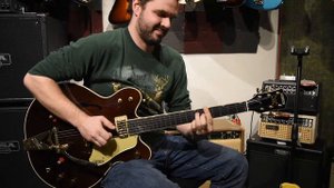 Gretsch G6122T-62 Vintage Select Edition '62 Chet Atkins® Country Gentleman® in Walnut Stain Demo