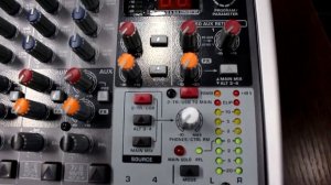 Микшерный пульт Behringer X1204 USB