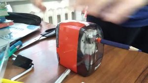 Распаковка  и тест точилки для карандашей ( Berlingo)