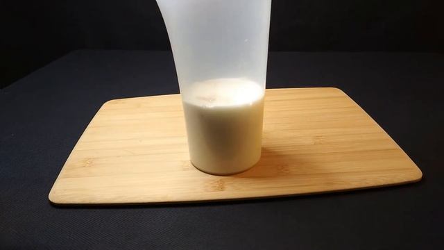 Как приготовить молочный банановый коктейль. смотреть онлайн