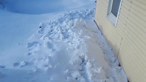 как быстро почистить снег с крыши