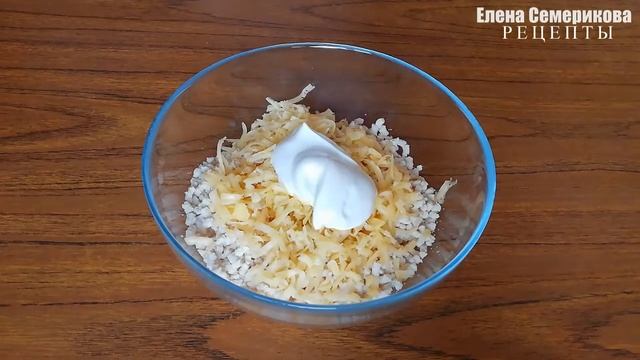 Пеку и фарширую их очень часто и всегда мало. Тонкие блины с вкусными и необычными начинками.