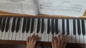 А кто у нас умный на пианино.