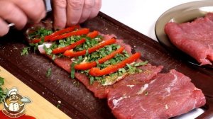 Мясной рулет из говядины. Рулет из говядины в духовке. Запеченный мясной рулет с беконом.