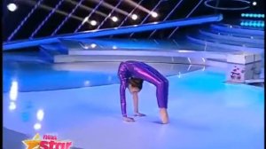 Без костей Андреа впечатляющее танец время на сцене Next Star