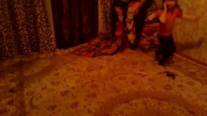 Паук.   Укусил.    Девачку.     Настоящий.   Паук.       Шок!