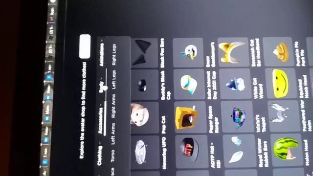 Трата 5к робуксов и раздача акка с корблокс в роблокс смотреть онлайн