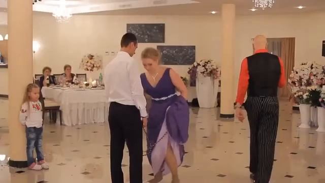 Конкурс для СВИДЕТЕЛЕЙ на Свадьбе смотреть онлайн