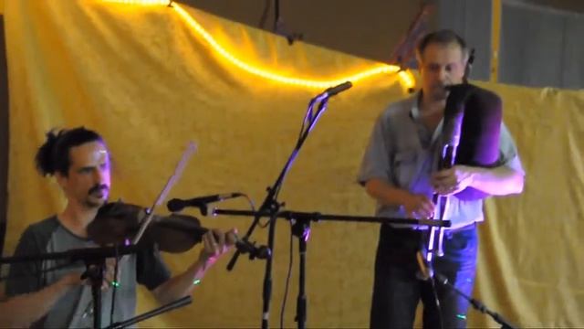 Bures_mai_2011-Carré_de_deux-mazurka.mpg.MP4 смотреть онлайн