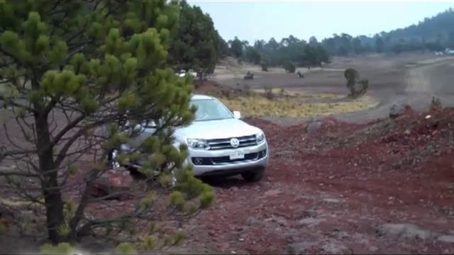 Volkswagen Amarok 2012 versión Highline смотреть онлайн
