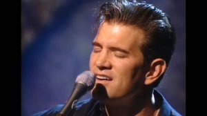 CHRIS ISAAK - "Can't Help Falling In Love With You"