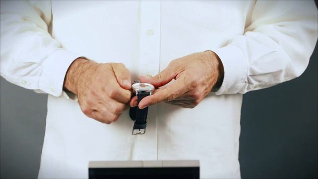 Как правильно заводить механические часы Earnshaw смотреть онлайн