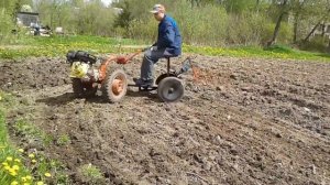 Боронование огорода мотоблоком с адаптером