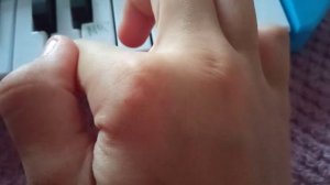 песня,, А мой мальчик едет на девятке " на синтезаторе