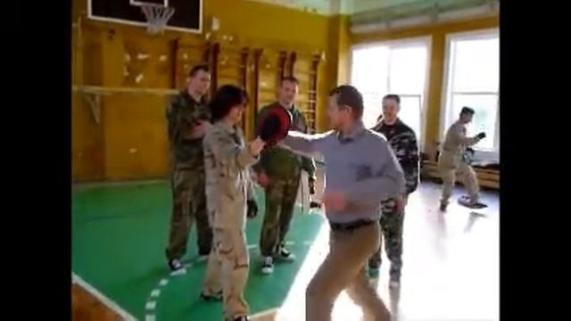 как поймать муху смотреть онлайн