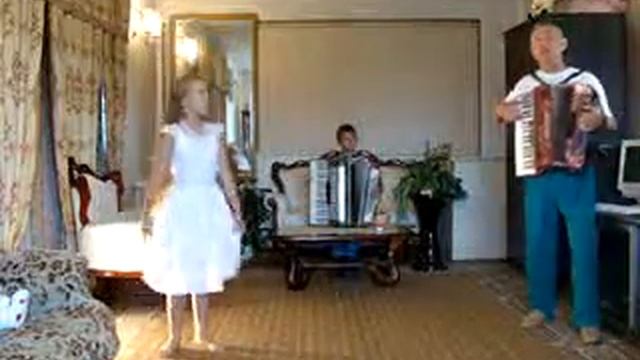 Песня под аккордеон "Одинокая гармонь" Изображение 1542 смотреть онлайн